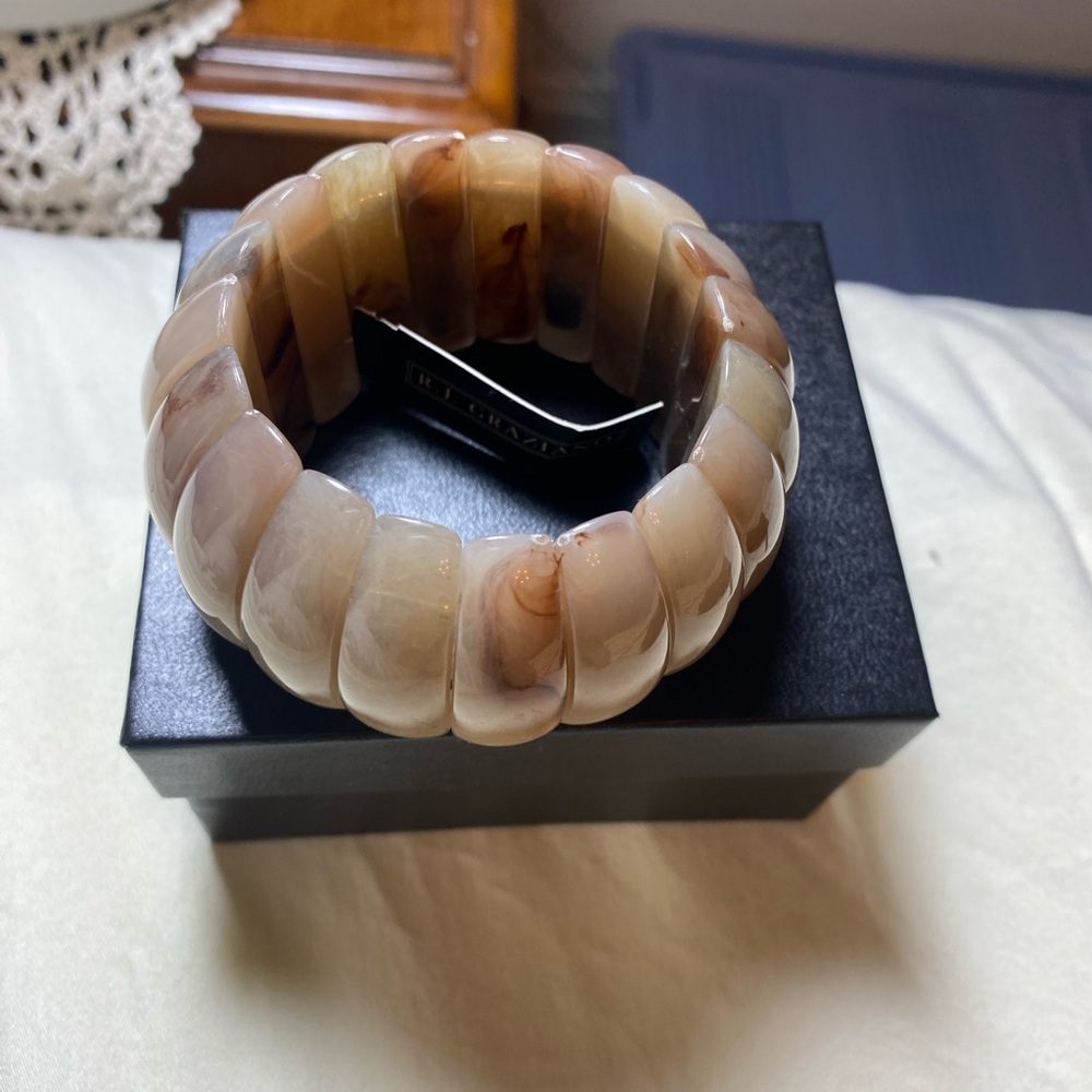 R.J. Graziano enamel taupe faux tortoise shell stretch bracelet nwt